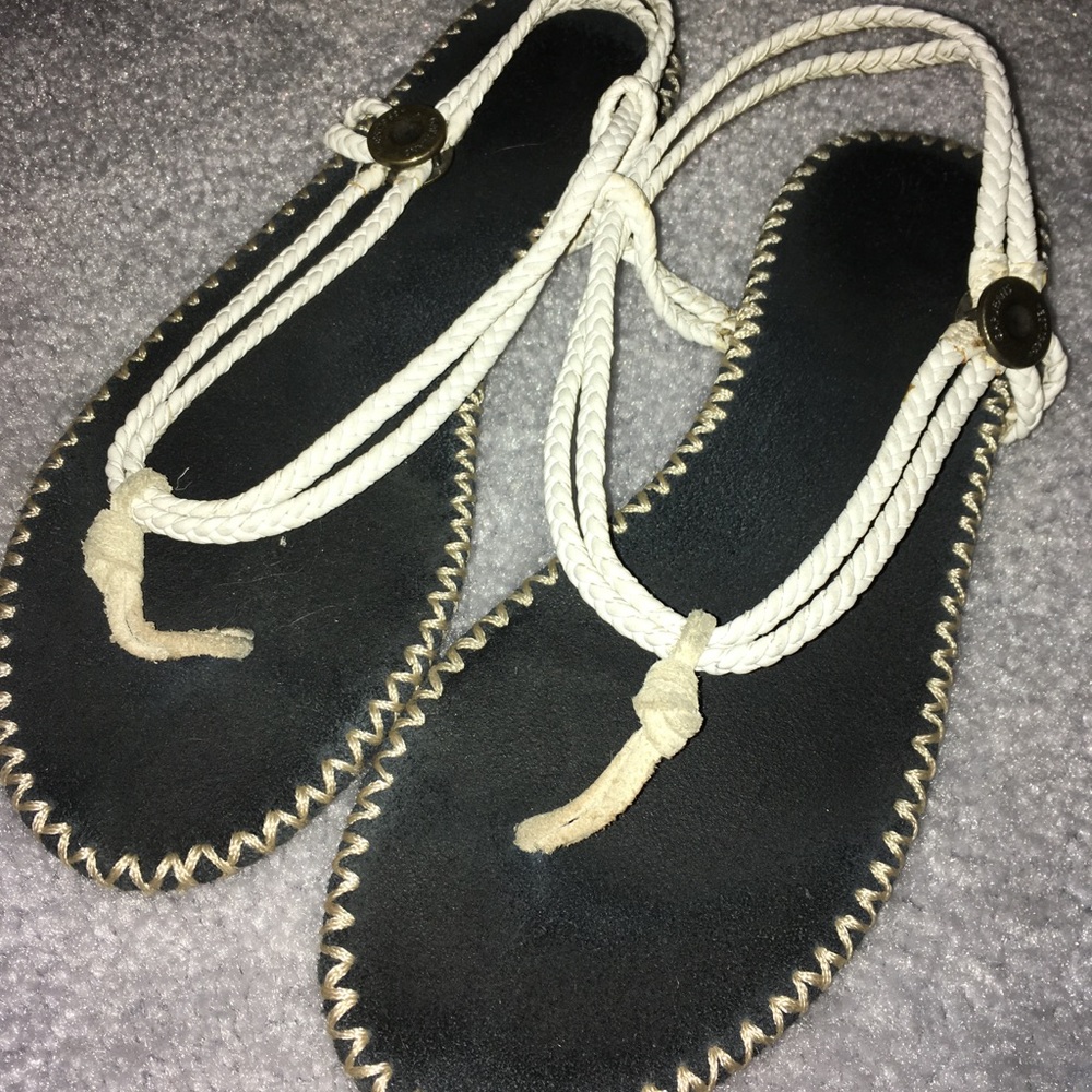 🍭3 for $30! - white & navy sandals - gap - size 7